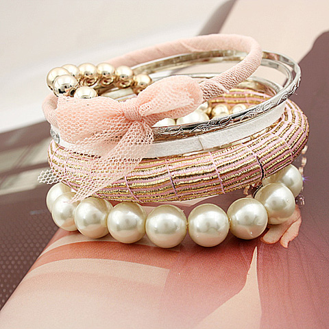 Arm Candies To Put You On The Right Trend By HighStreetShop.net