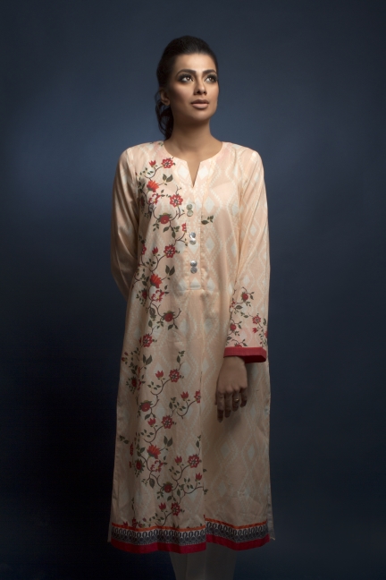 Sania Maskatiya reunites with Gul Ahmed to introduce a collection of limited edition Kurtas in support of the Layton Rahmatulla Benevolent Trust [LRBT]