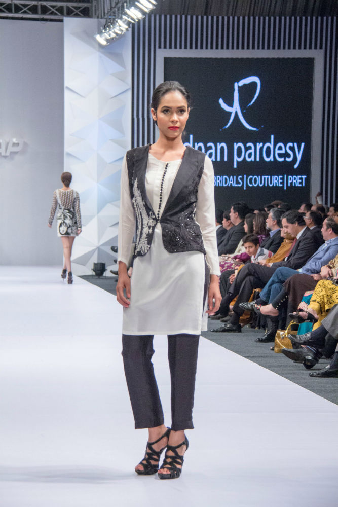 Adnan Pardesy showcases ‘Labyrinth’ at TDAP Fashion Expo 2015